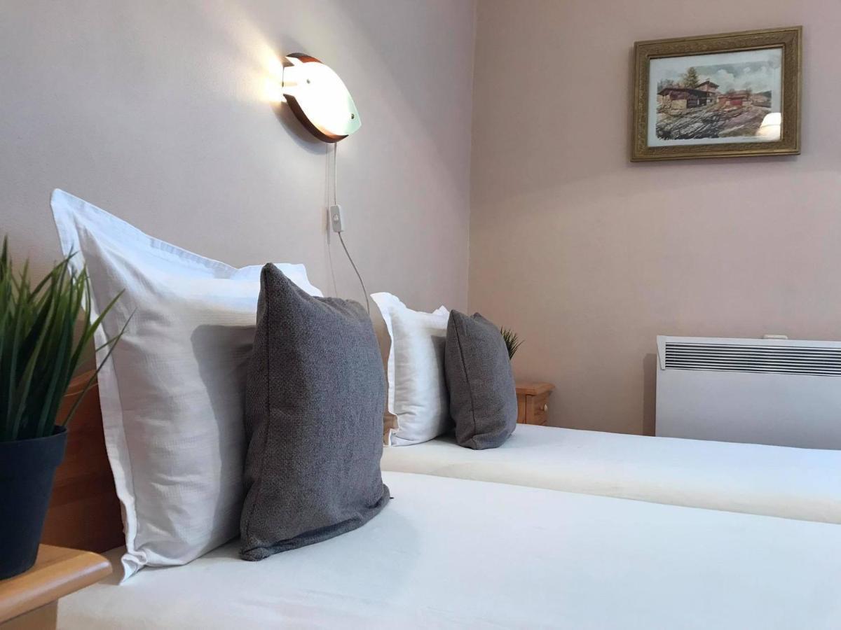 Hotel Къща За Гости Загорски Kalofer Esterno foto