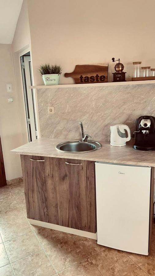 Hotel Къща За Гости Загорски Kalofer Esterno foto